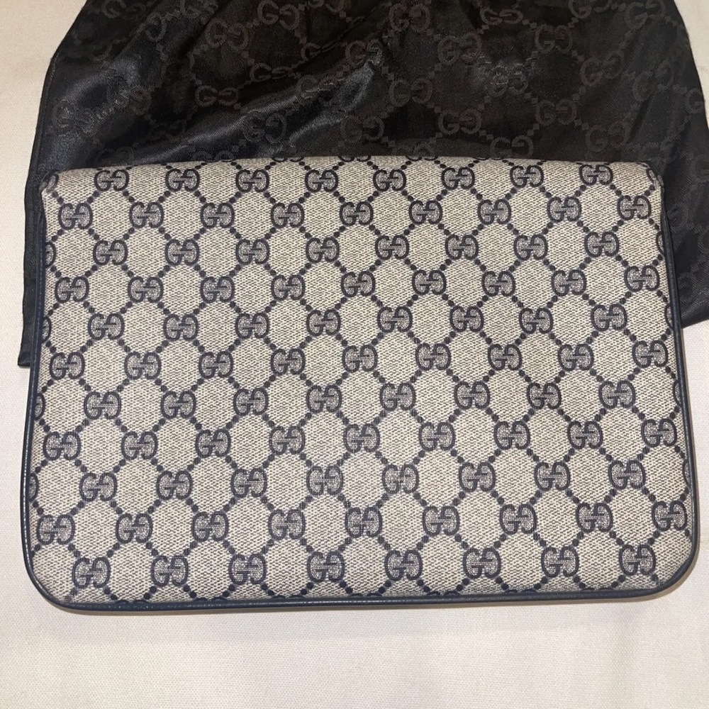 Vintage Gucci GG Monogram Navy-blue Clutch Purse W/ Dust Bag - Picture 3 of 9